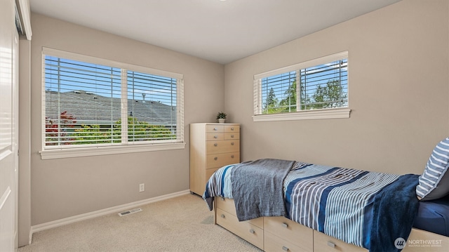 25413 NE 3rd Pl, Sammamish, WA 98074 - carpeted bedroom with baseboards