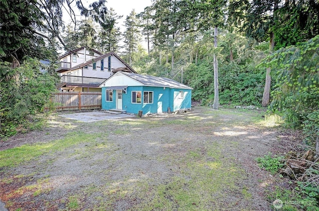 566 Sundin Dr, Camano Island, WA 98282 - view of outbuilding featuring fence
