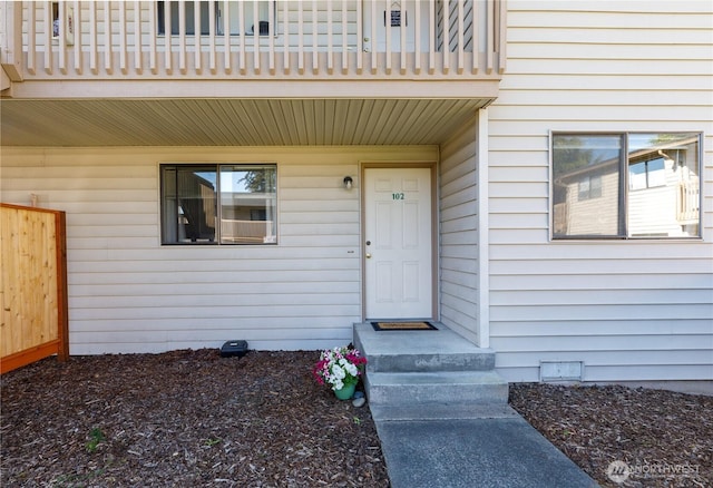 325 NE Kettle St Unit 102, Oak Harbor, WA 98277 - doorway to property featuring a balcony and crawl space