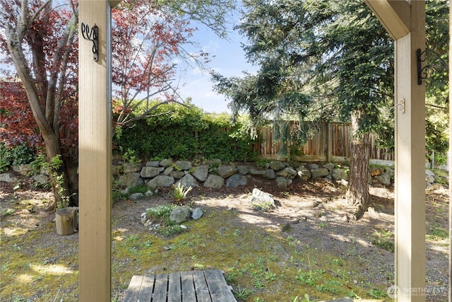 325 NE Kettle St Unit 102, Oak Harbor, WA 98277 - view of yard with fence