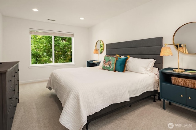 545 SE Lewis St, Issaquah, WA 98027 - carpeted bedroom featuring baseboards, visible vents, and recessed lighting