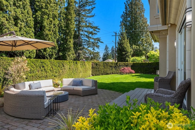 view of patio with outdoor lounge area