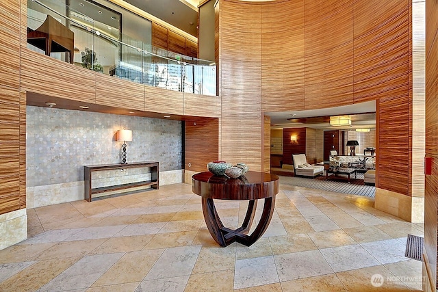 2121 Terry Ave Unit N1203, Seattle, WA 98121 - lobby with a high ceiling