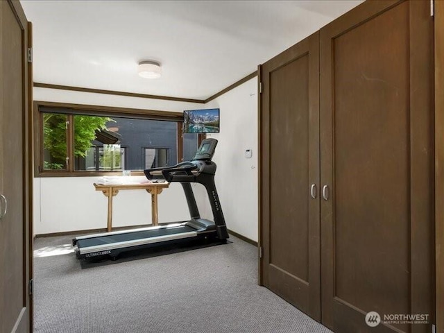 4400 E Mercer Way, Mercer Island, WA 98040 - workout room with baseboards and carpet