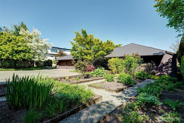 4400 E Mercer Way, Mercer Island, WA 98040 - view of yard with a vegetable garden
