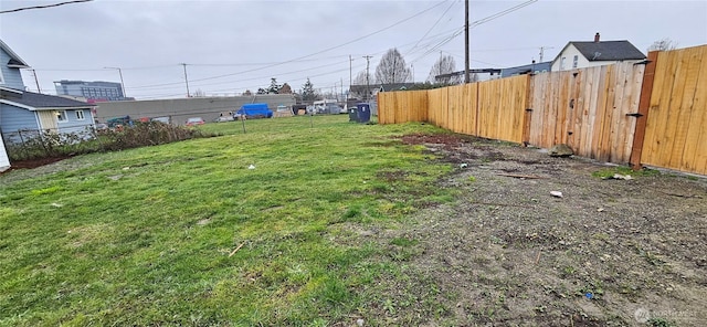1442 E 31st St, Tacoma, WA 98404 - view of yard featuring fence