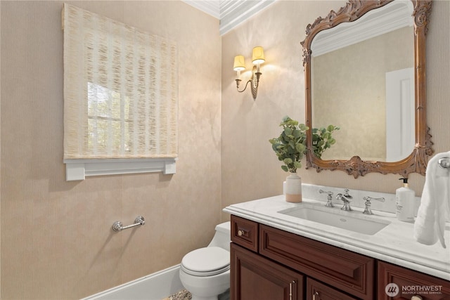 2530 39th Ave E, Seattle, WA 98112 - bathroom featuring vanity, toilet, and crown molding