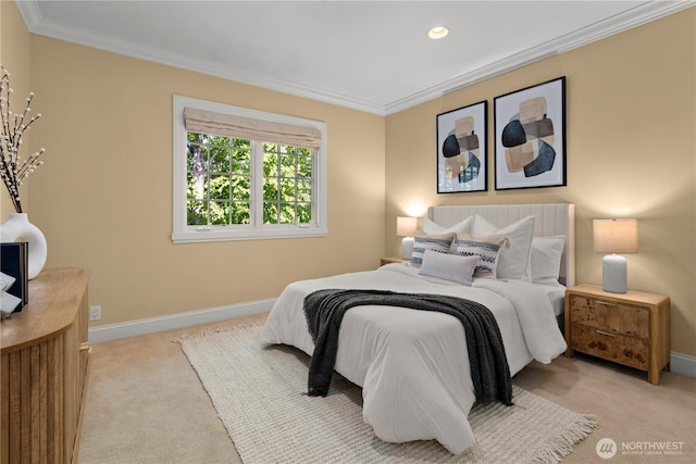 2530 39th Ave E, Seattle, WA 98112 - bedroom featuring light carpet, baseboards, crown molding, and recessed lighting