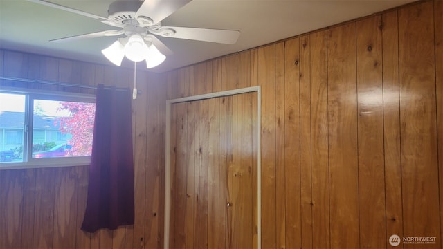 3129 Hudson St, Longview, WA 98632 - detailed view of wood walls and ceiling fan