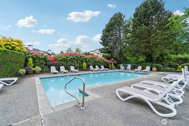 12404 E Gibson Rd Unit Q202, Everett, WA 98204 - community pool featuring a patio area