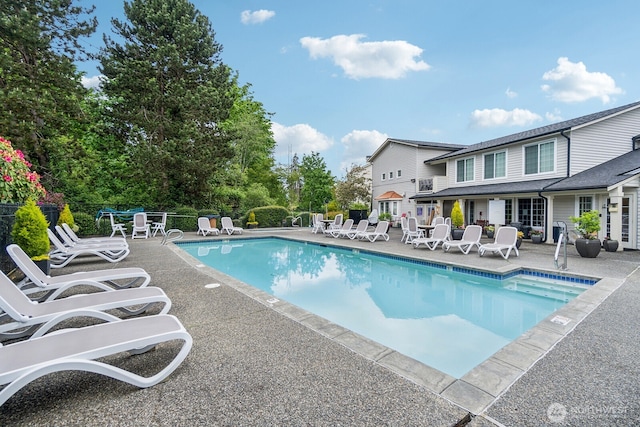 12404 E Gibson Rd Unit Q202, Everett, WA 98204 - community pool featuring a patio area