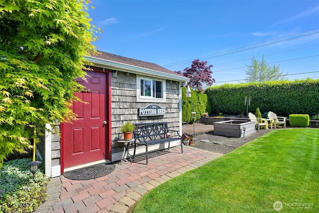 624 E Maberry Dr, Lynden, WA 98264 - view of outdoor structure featuring a vegetable garden and an outdoor structure