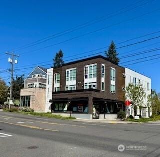 2508 N 50th St, Seattle, WA 98103 - exterior space