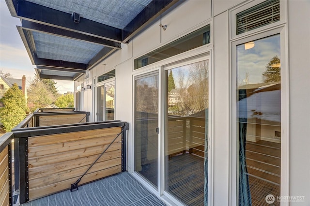 2508 N 50th St, Seattle, WA 98103 - view of balcony
