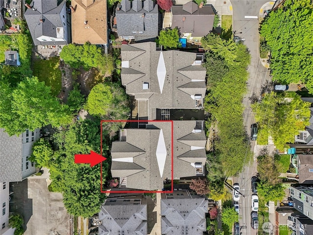 215 20th Ave E Unit 305, Seattle, WA 98112 - aerial view of residential area with property boundaries highlighted