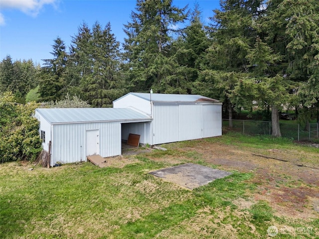 252 Romerman Rd, Chehalis, WA 98532 - view of pole building featuring fence and a lawn