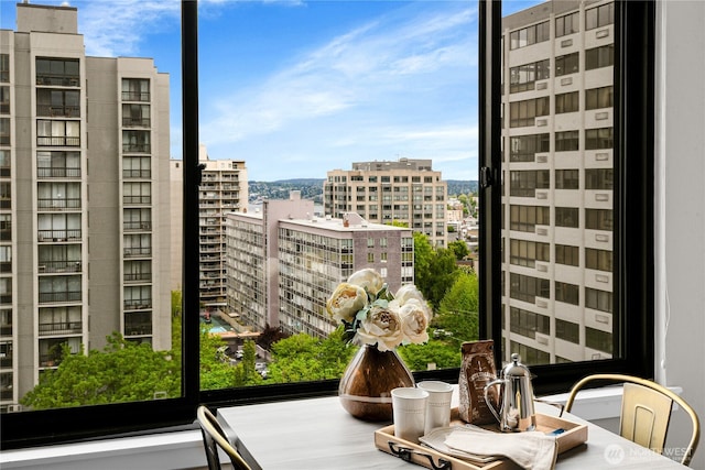 1105 Spring St Unit 1306, Seattle, WA 98104 - balcony with a view of city