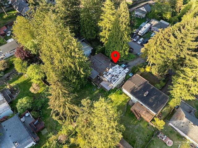 aerial view of property and surrounding area