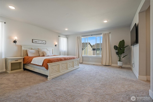 bedroom featuring carpet floors, baseboards, and recessed lighting