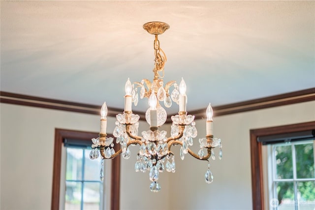 1639 21st Ave, Longview, WA 98632 - detailed view of a chandelier