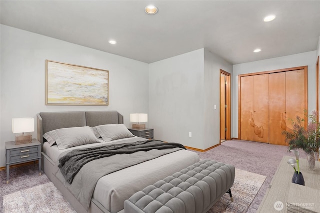 bedroom featuring carpet flooring, baseboards, and recessed lighting
