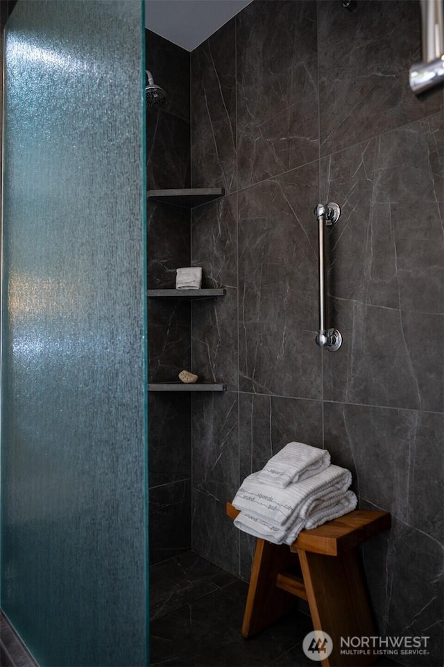 2234 Main St, Ferndale, WA 98248 - full bath featuring a tile shower