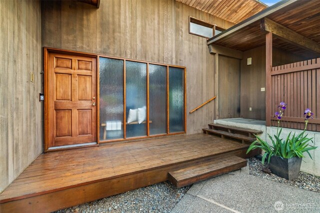 517 S 212th St, Des Moines, WA 98198 - view of entrance to property