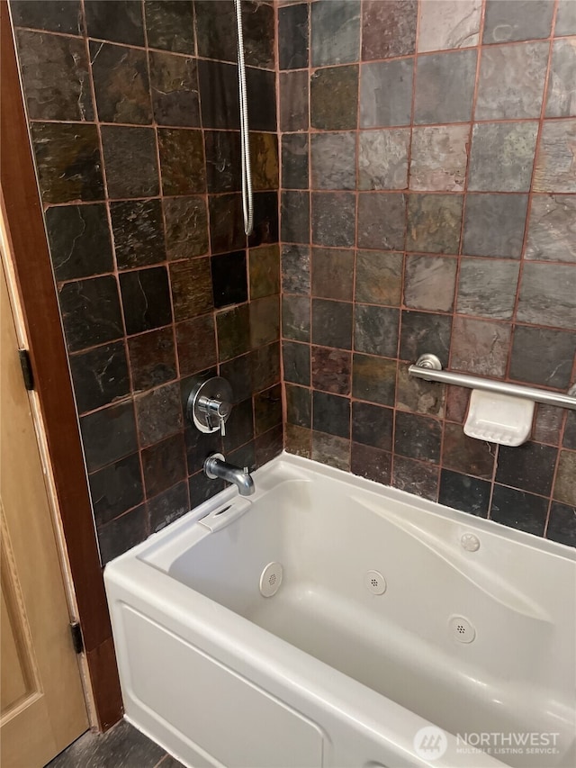 10733 14th Ave NE, Seattle, WA 98125 - full bathroom featuring a combined bath / shower with jetted tub