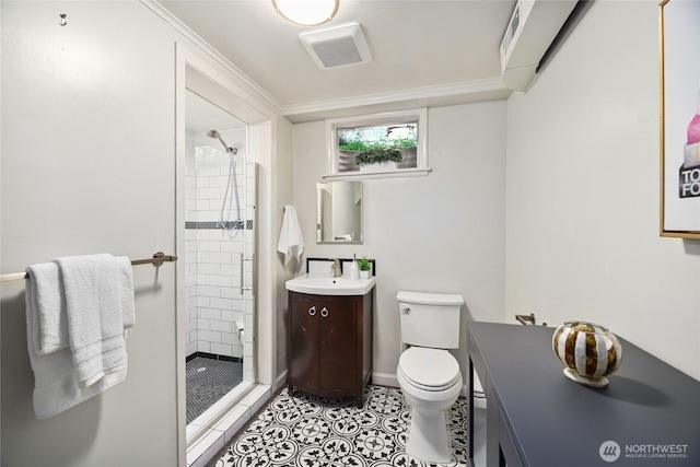 2537 Montavista Pl W, Seattle, WA 98199 - full bath featuring vanity, a stall shower, toilet, crown molding, and tile patterned floors