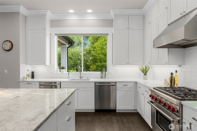4161 86th Ave SE, Mercer Island, WA 98040 - kitchen with stainless steel appliances, a sink, under cabinet range hood, white cabinetry, and recessed lighting