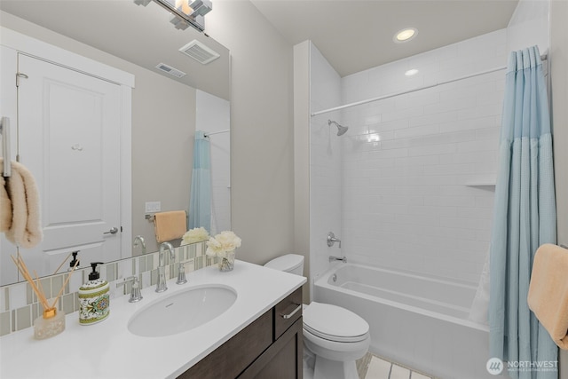 4161 86th Ave SE, Mercer Island, WA 98040 - bathroom with toilet, shower / bath combo, vanity, and recessed lighting