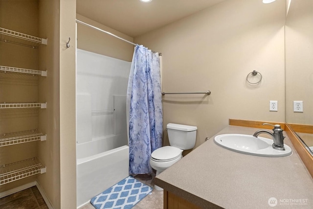 5305 Military Rd E Unit D, Tacoma, WA 98446 - bathroom with toilet, vanity, and shower / tub combo with curtain