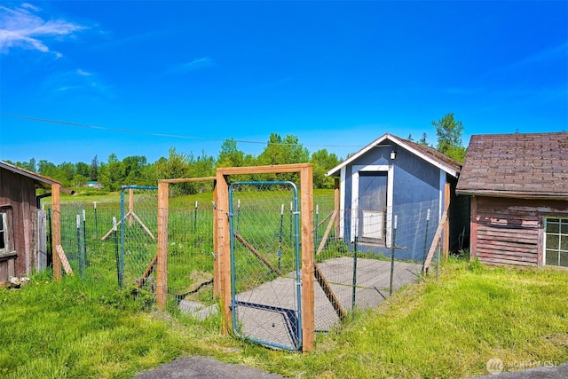 206 Kelly Rd, Bellingham, WA 98226 - view of shed with a gate and fence