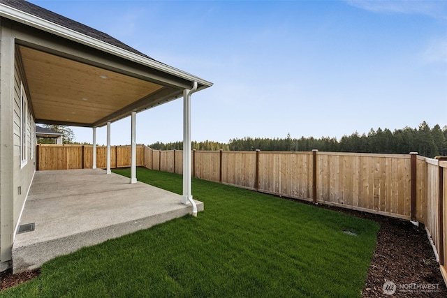 5741 Thornhill Ave SW Unit 326, Port Orchard, WA 98367 - view of yard with a patio area