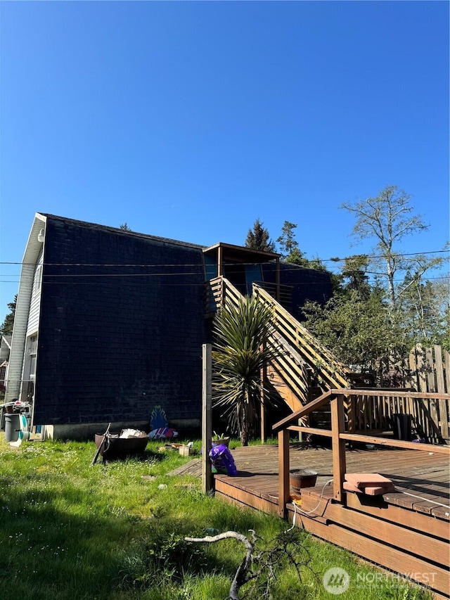 28103 Q St, Ocean Park, WA 98640 - exterior space with a deck