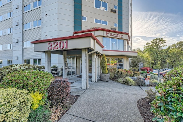 3201 Pacific Ave Unit 305, Tacoma, WA 98418 - view of building exterior