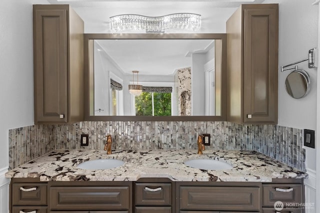 2350 38th Ave, Longview, WA 98632 - full bathroom with backsplash and double vanity