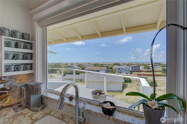 1005 346th Pl, Ocean Park, WA 98640 - balcony with a sink
