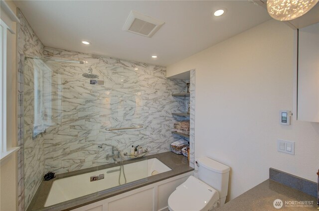 1005 346th Pl, Ocean Park, WA 98640 - full bathroom featuring toilet, a shower, recessed lighting, a bath, and backsplash