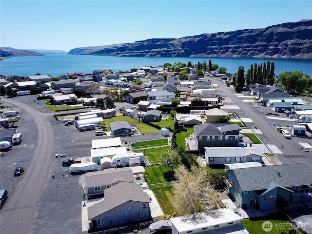 878 SW Hunter Ave, Quincy, WA 98848 - aerial view of residential area with a water and mountain view
