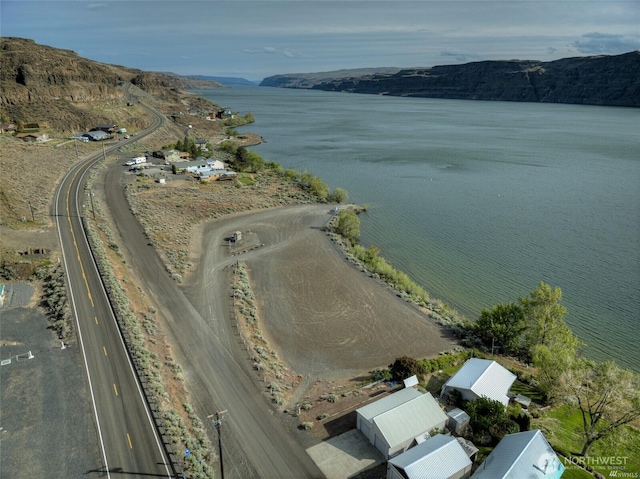 878 SW Hunter Ave, Quincy, WA 98848 - aerial view of a large body of water