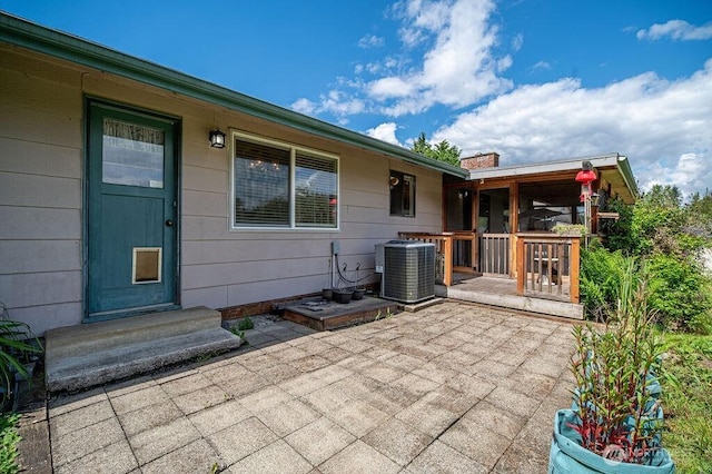 17919 3rd Ave NE, Arlington, WA 98223 - view of patio / terrace featuring cooling unit
