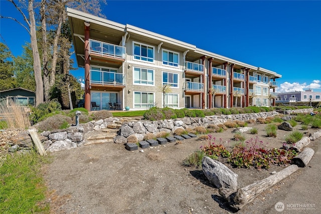 8075 Harborview Rd Unit 301, Blaine, WA 98230 - view of apartment building / complex