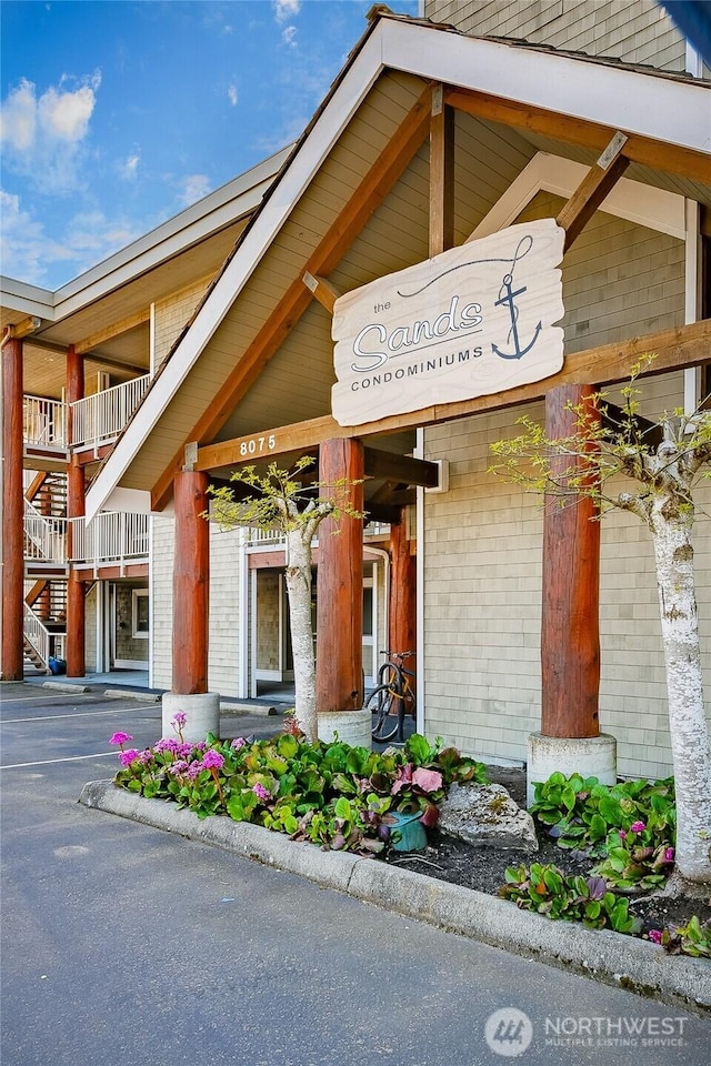 8075 Harborview Rd Unit 301, Blaine, WA 98230 - property entrance featuring brick siding