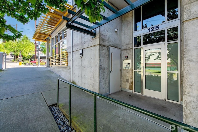125 E Lynn St Unit 205, Seattle, WA 98102 - view of doorway to property