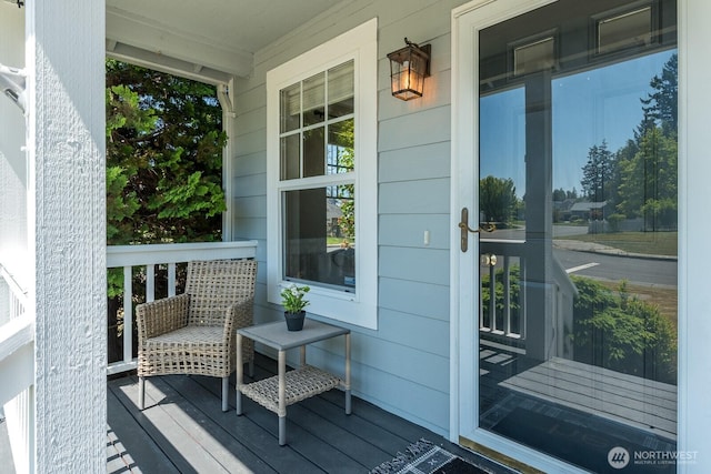 3828 Sutton Pl, Anacortes, WA 98221 - view of porch
