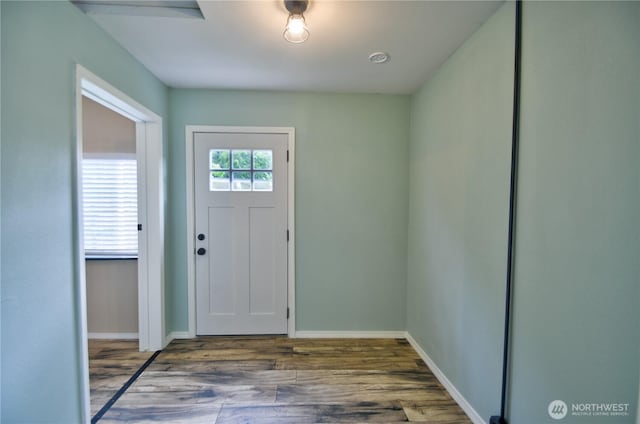 111 E Martin St, Elma, WA 98541 - foyer entrance featuring baseboards and wood finished floors