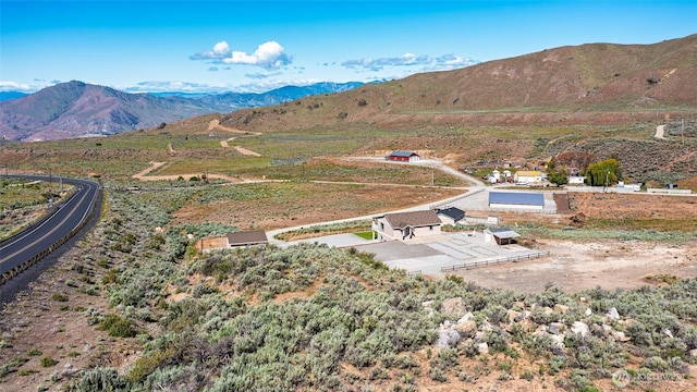 10 Spring Canyon Rd, Orondo, WA 98843 - view of mountain background