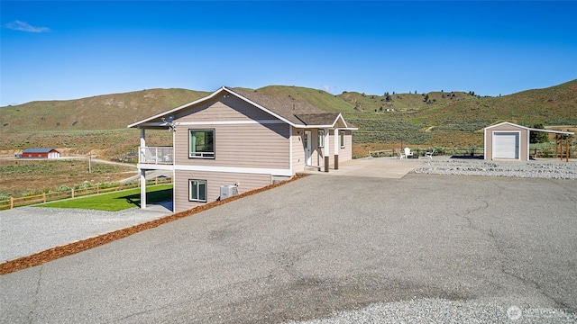 10 Spring Canyon Rd, Orondo, WA 98843 - view of side of home with a mountain view