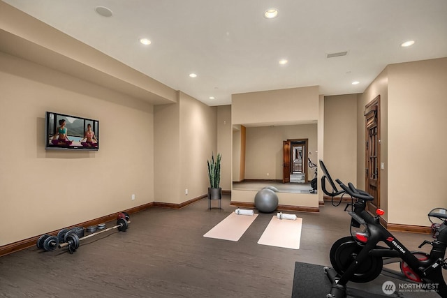 2045 250th Pl NE, Sammamish, WA 98074 - exercise room featuring recessed lighting and baseboards